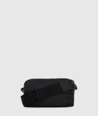 K/Monogram vadderad crossbody