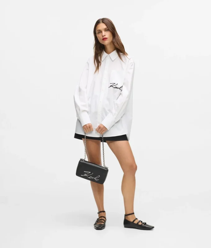 K/Signature liten crossbody-väska