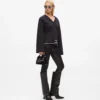 K/Signature liten crossbody-väska med nitar K/Signature liten crossbody-väska med nitar
