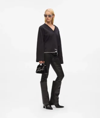 K/Signature liten crossbody-väska med nitar