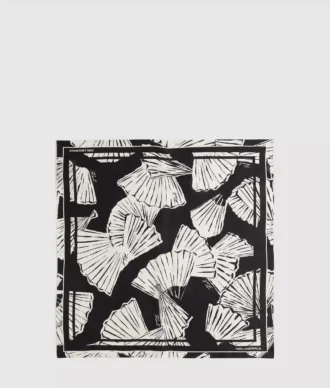 k signature liten flktscarf 1 330x388 - K/Signature liten fl&auml;ktscarf