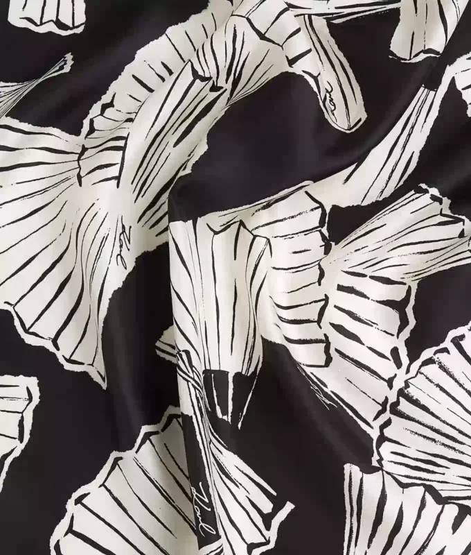 K/Signature liten fläktscarf K/Signature liten fläktscarf