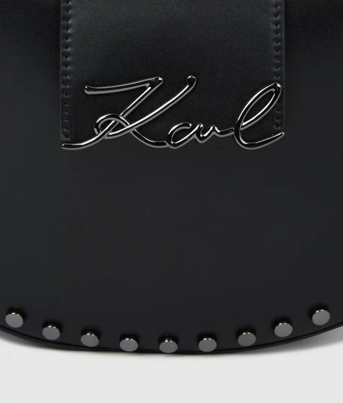 K/Signature moon bag med nitar