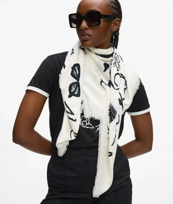 K/Signature-scarf med heltäckande tryck K/Signature-scarf med heltäckande tryck