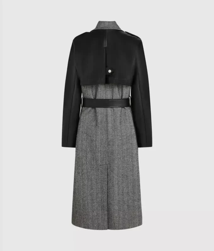 Kappa i tweed och konstläder Kappa i tweed och konstläder