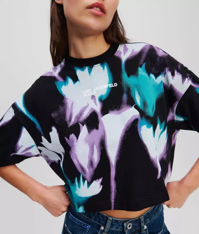 KROPPSTRYCK T-SHIRT MED BLOMMÖMTAL KROPPSTRYCK T-SHIRT MED BLOMMÖMTAL