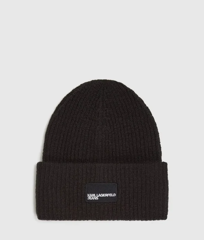 Lång mössa med logopatch