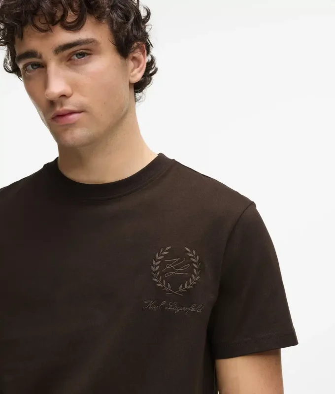 Loungewear-T-shirt med emblem Loungewear-T-shirt med emblem