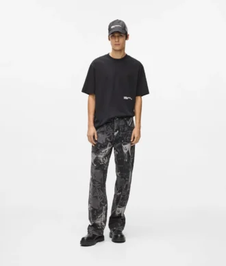 Lösa jeans med målarfärgseffekt