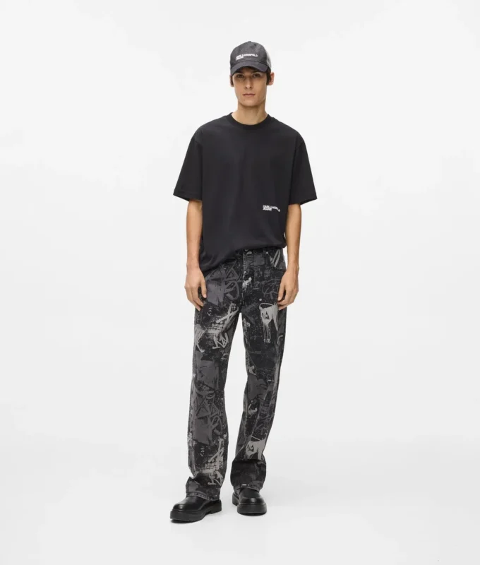 Lösa jeans med målarfärgseffekt