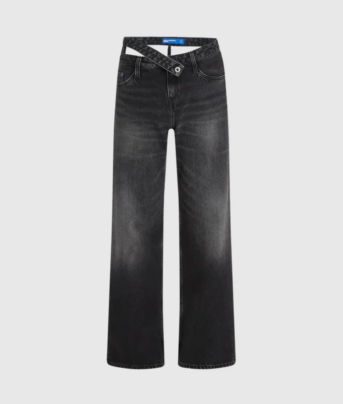 Löst sittande jeans med utskärning i midjan