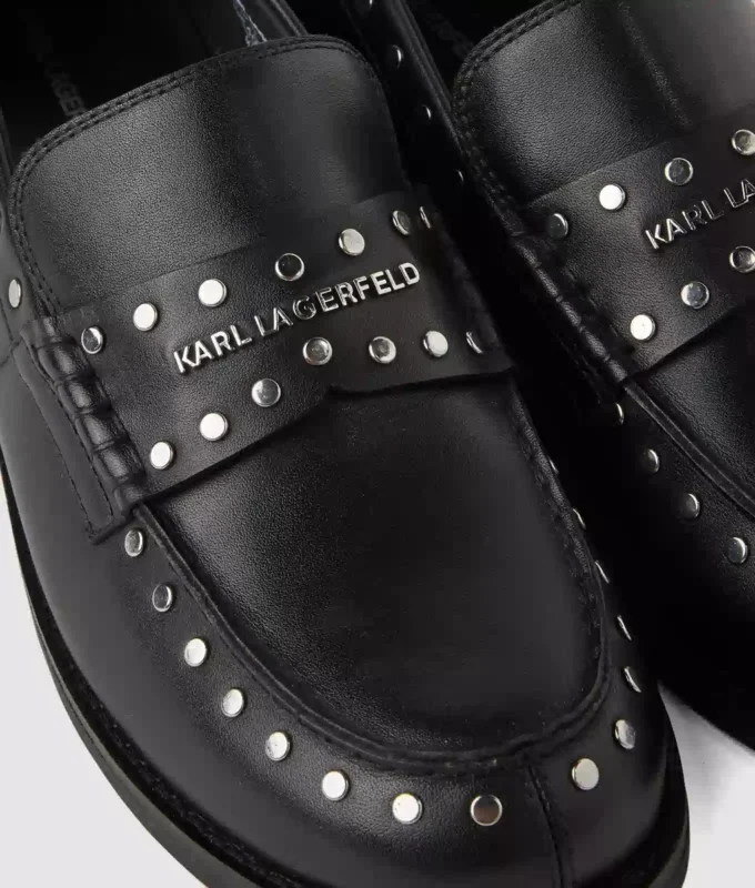 Mia loafers med nitar Mia loafers med nitar