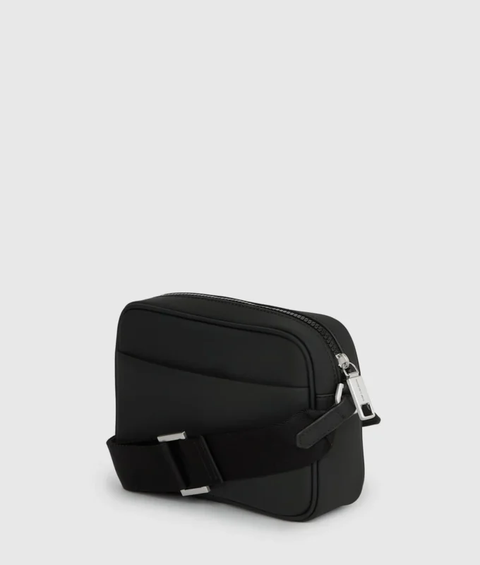 Minimalistisk kameraväska med logotyp Minimalistisk kameraväska med logotyp