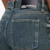 Mom jeans