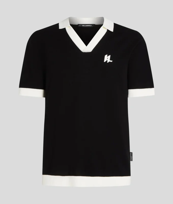 MONOGRAM-STICKAD POLOTRÖJA MONOGRAM-STICKAD POLOTRÖJA