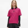 Monogram-T-shirt med normal passform Monogram-T-shirt med normal passform