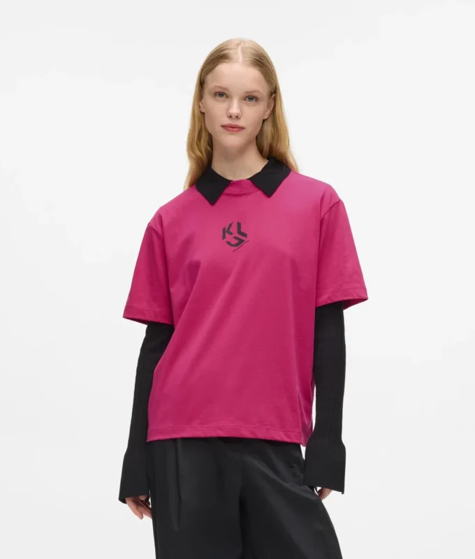 Monogram-T-shirt med normal passform Monogram-T-shirt med normal passform