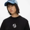Monogram-T-shirt med normal passform Monogram-T-shirt med normal passform