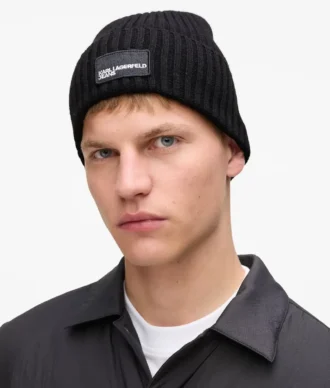 Mössa med logopatch Mössa med logopatch