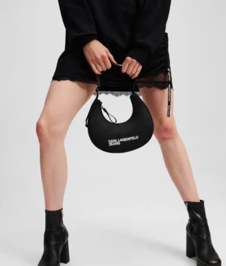 Nylonväskan med månmotiv och logotyp