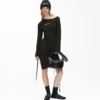 Off-shoulder-klänning med dragsko Off-shoulder-klänning med dragsko
