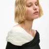 Off-shoulder-top Off-shoulder-top