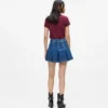 Plisserad minikjol i denim