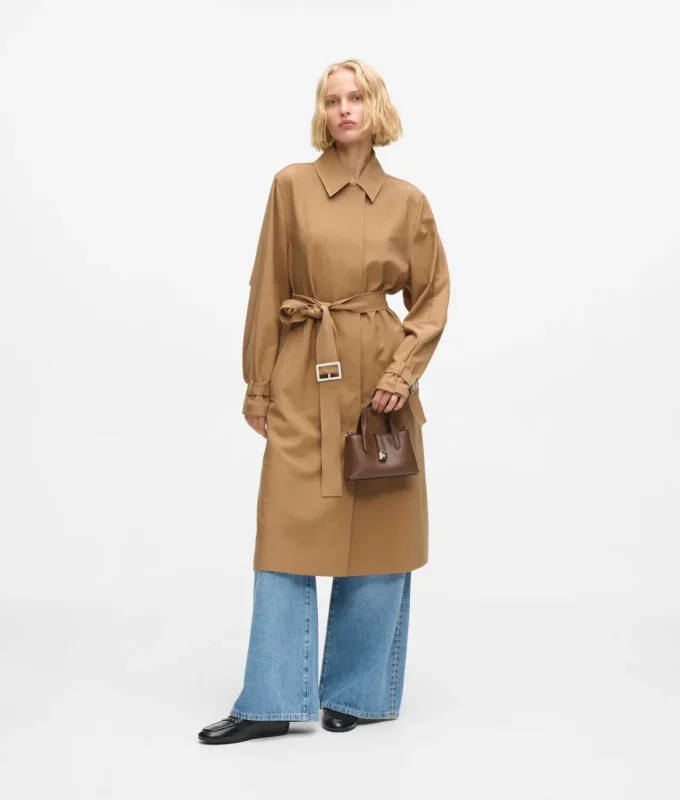 Plisserad trenchcoat Plisserad trenchcoat