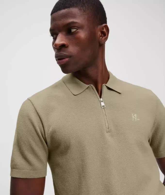 POLOTRÖJA MED ZIP POLOTRÖJA MED ZIP