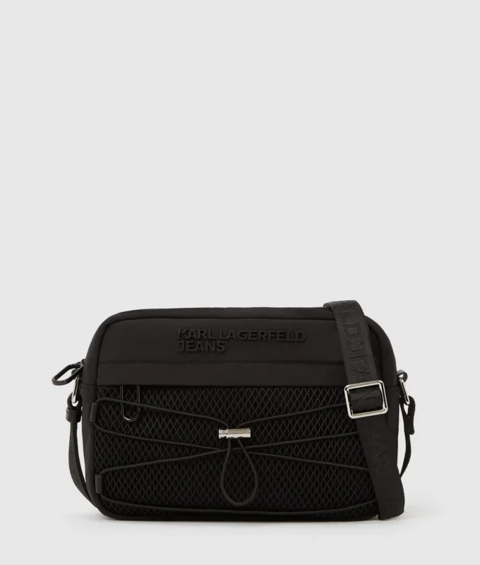 Praktisk crossbody-väska med dragsko Praktisk crossbody-väska med dragsko