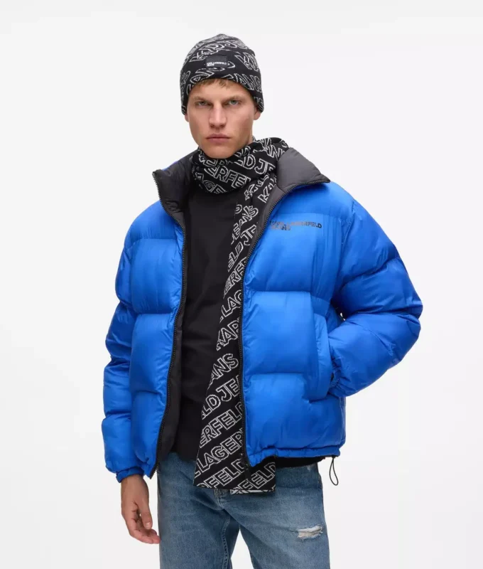 Presentpaket med logotypsjal och mössa Presentpaket med logotypsjal och mössa