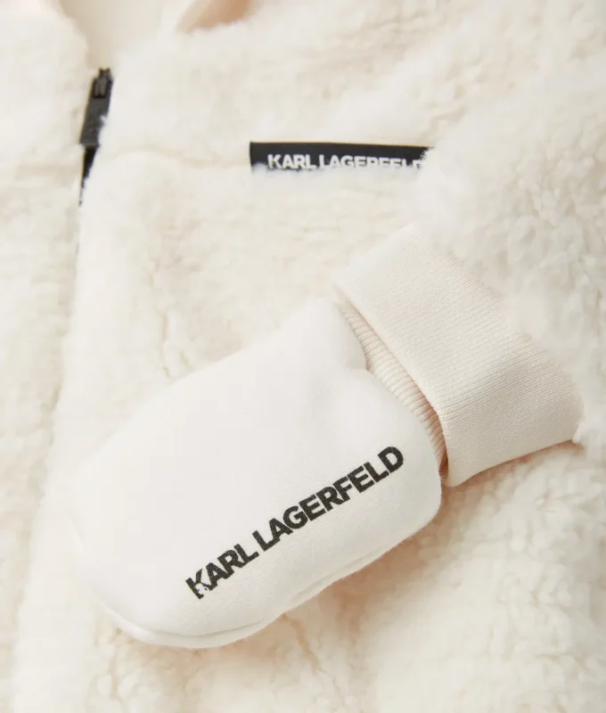 Presentpaket med snöoverall för baby Presentpaket med snöoverall för baby