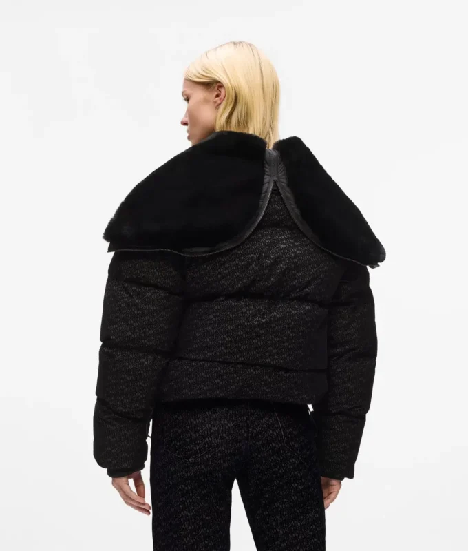 Pufferjacka med heltäckande tryck Pufferjacka med heltäckande tryck