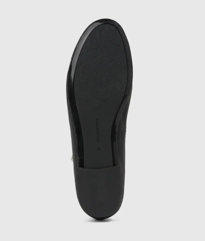 Pumps med bandkrage