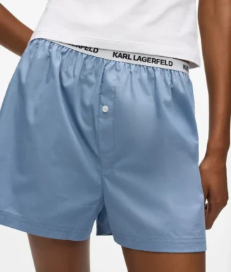 Pyjamas med linne och shorts Pyjamas med linne och shorts