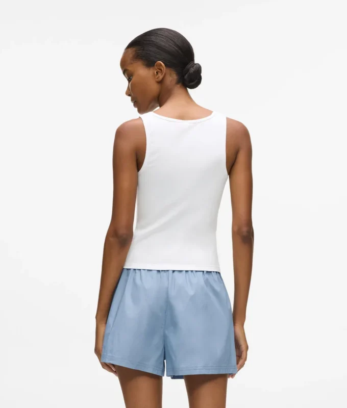 Pyjamas med linne och shorts Pyjamas med linne och shorts