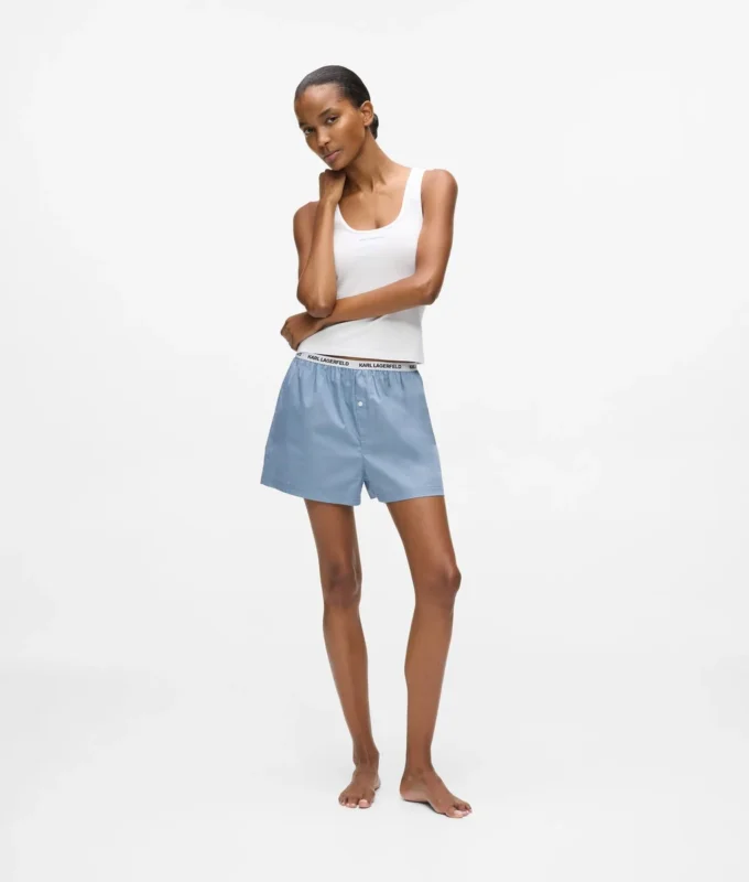 Pyjamas med linne och shorts Pyjamas med linne och shorts