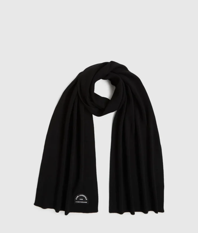 Rue St-Guillaume-scarf
