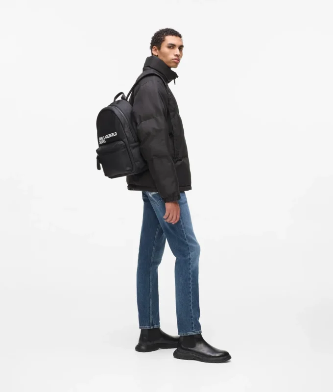 Ryggsäck i nylon med logotyp