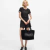Shopper med logotyp i strass Shopper med logotyp i strass