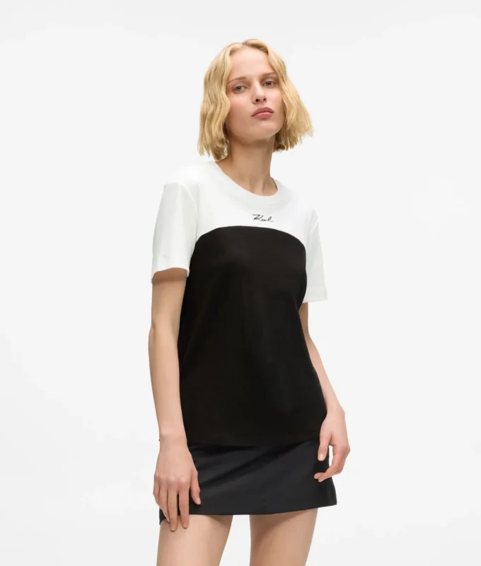 Signatur-T-shirt i monokrom Signatur-T-shirt i monokrom