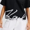 SIGNATUR-T-SHIRT MED V-HALS SIGNATUR-T-SHIRT MED V-HALS