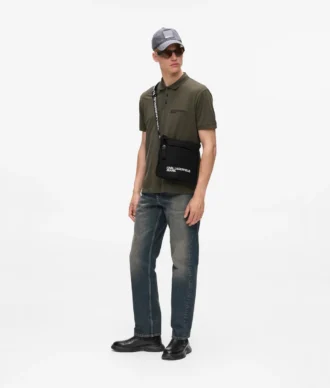 Smal crossbody-väska med logotyp Smal crossbody-väska med logotyp
