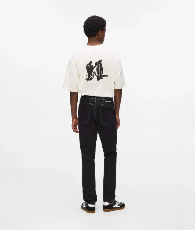 Smal jeans med metalliska detaljer