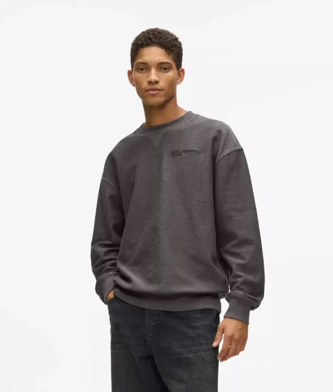Sweatshirt med insidan utåt