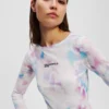 T-SHIRT MED BLOMMIGT MESHMÖNSTER T-SHIRT MED BLOMMIGT MESHMÖNSTER