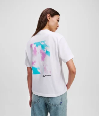 T-SHIRT MED BLOMMÖMTAL