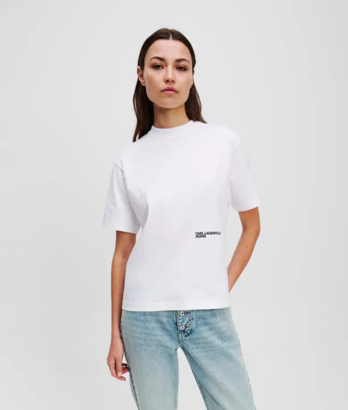 T-SHIRT MED BLOMMÖMTAL T-SHIRT MED BLOMMÖMTAL