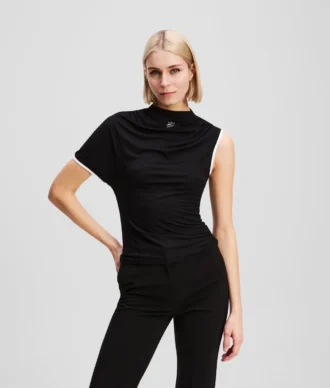 T-SHIRT MED EN ÄRME