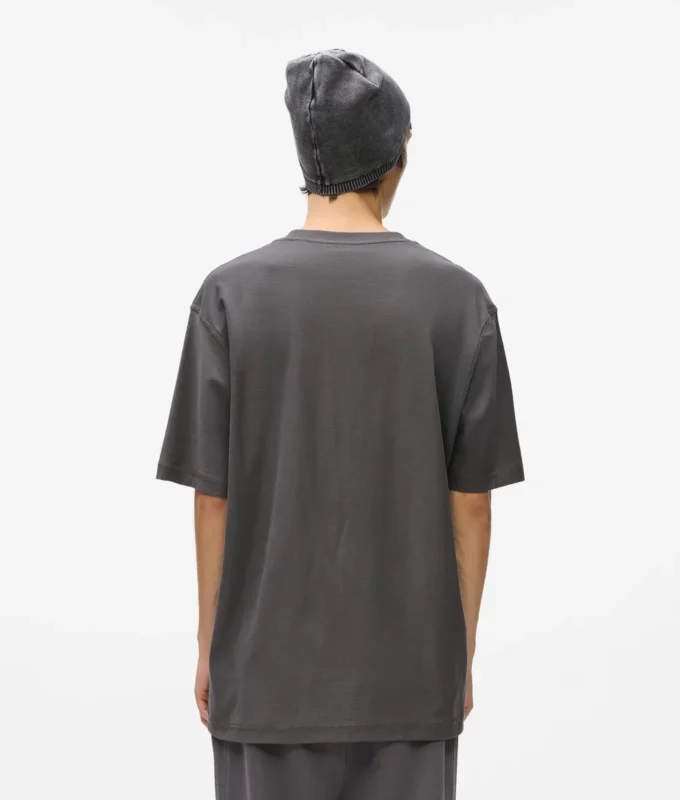 T-shirt med insidan utåt T-shirt med insidan utåt